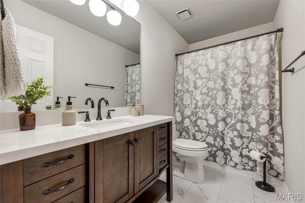 724 Oaksdale Summit Court