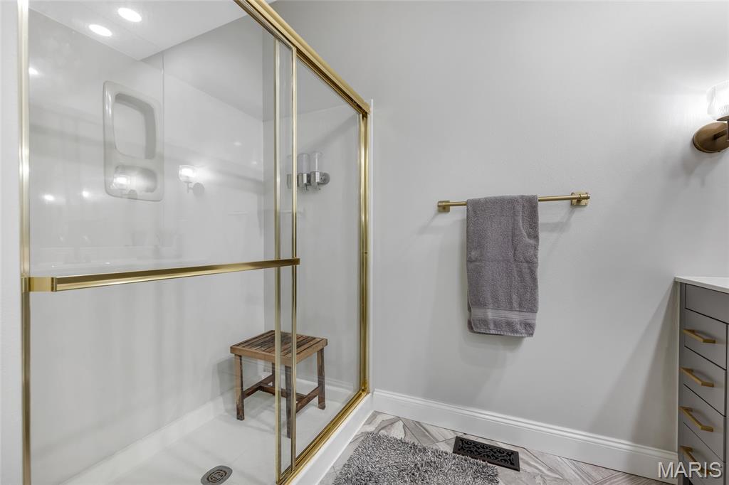 724 Oaksdale Summit Court
