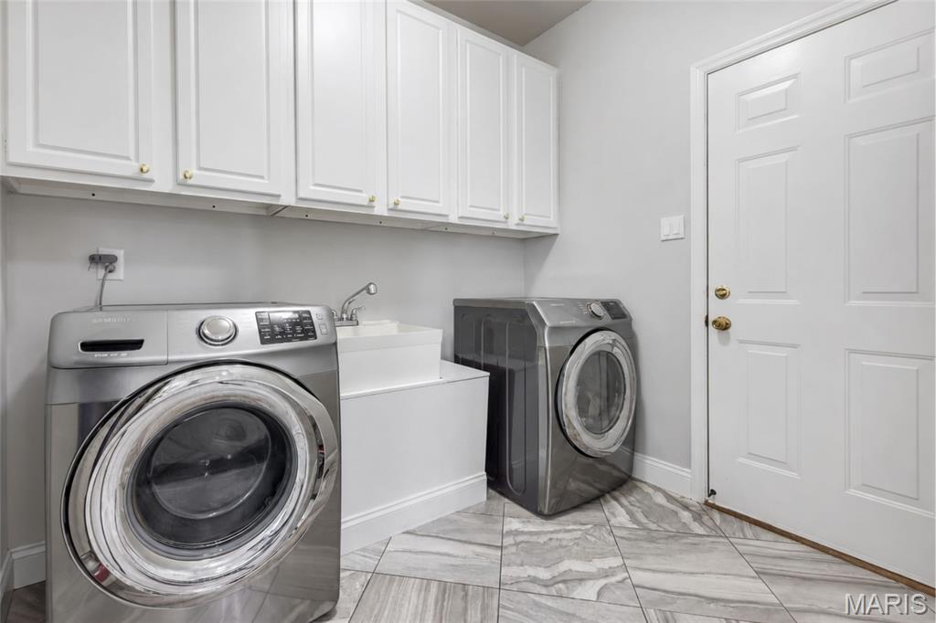 724 Oaksdale Summit Court