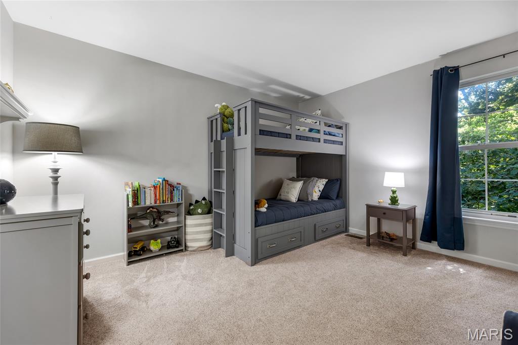 724 Oaksdale Summit Court