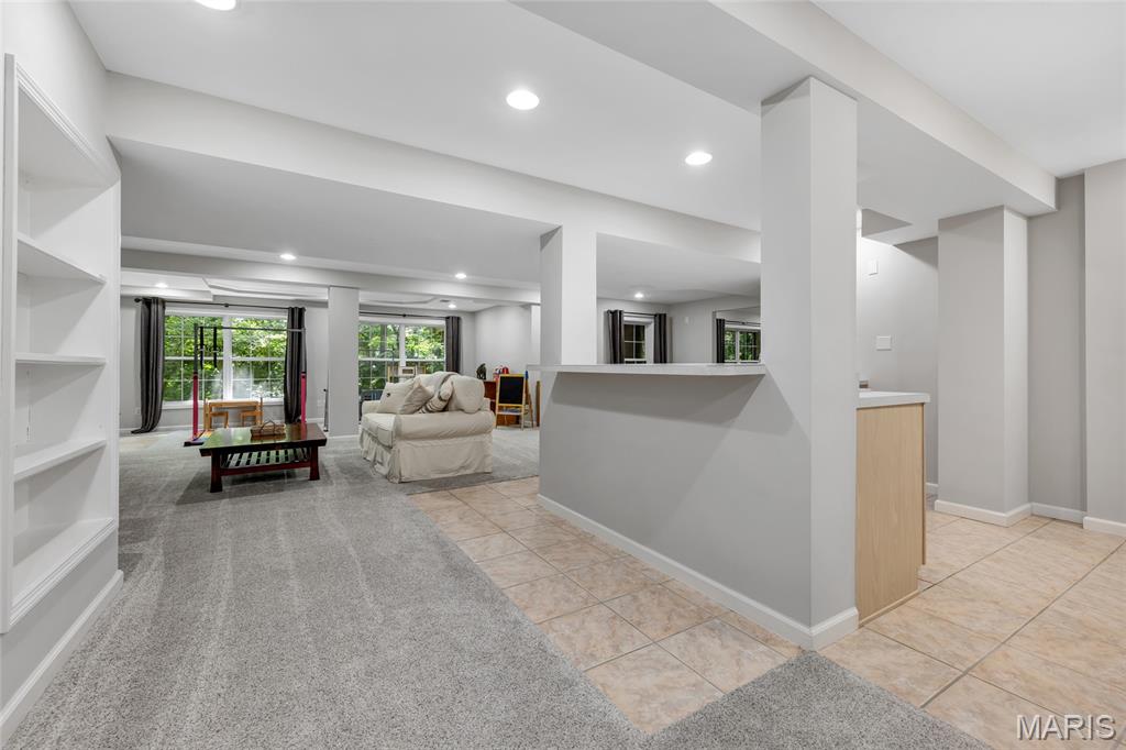 724 Oaksdale Summit Court