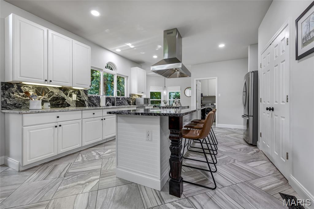 724 Oaksdale Summit Court