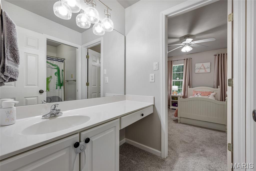 724 Oaksdale Summit Court