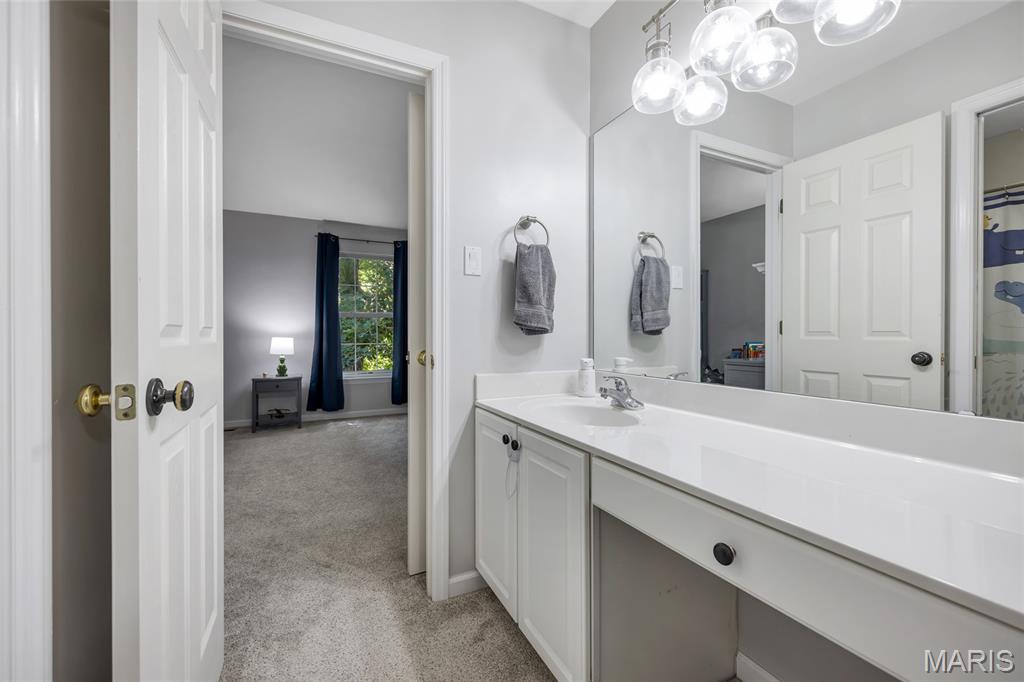 724 Oaksdale Summit Court