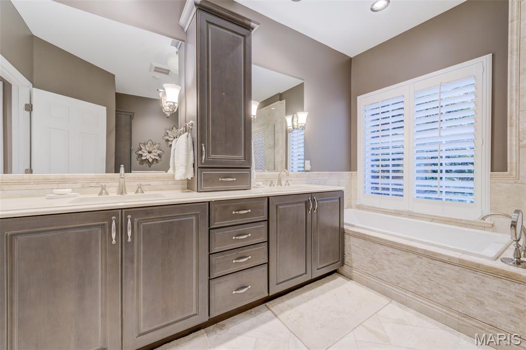 64 Hickory Meadows Court