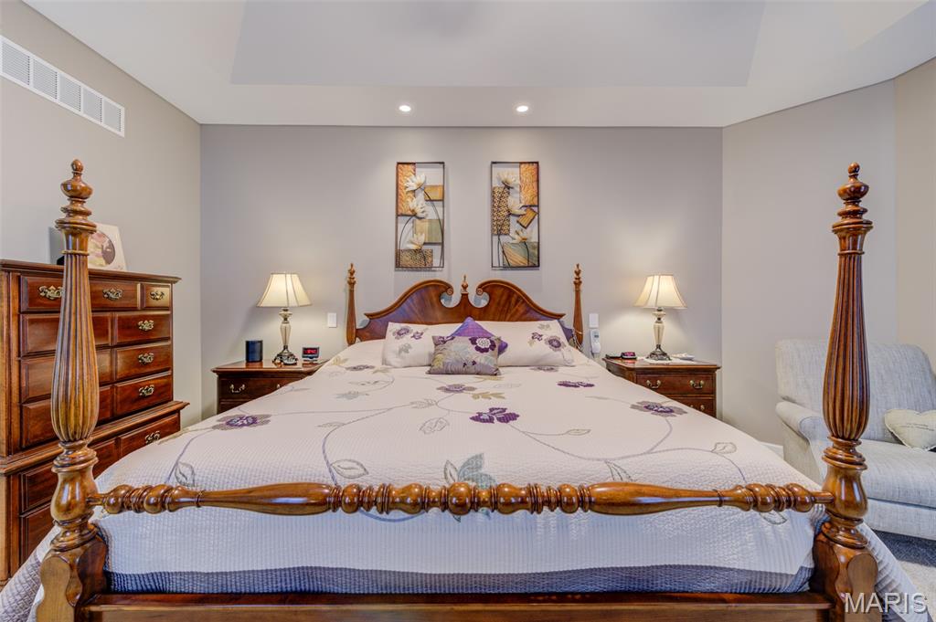 64 Hickory Meadows Court