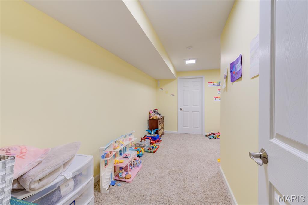 64 Hickory Meadows Court