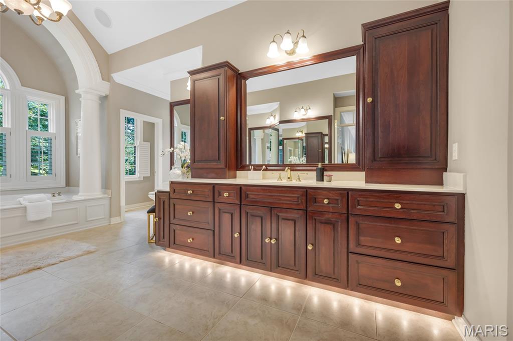 943 Norrington Way