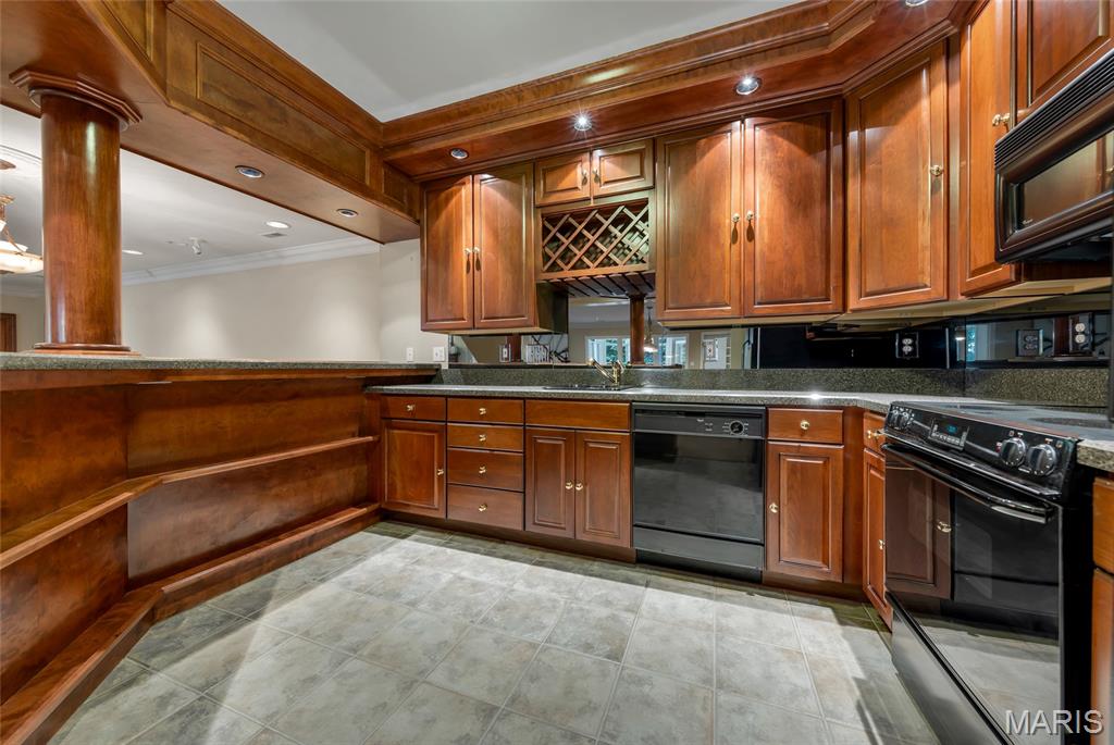 943 Norrington Way