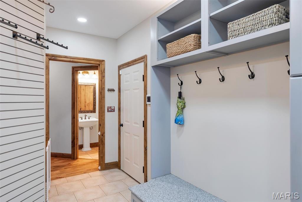 3760 Bear Tooth Lane
