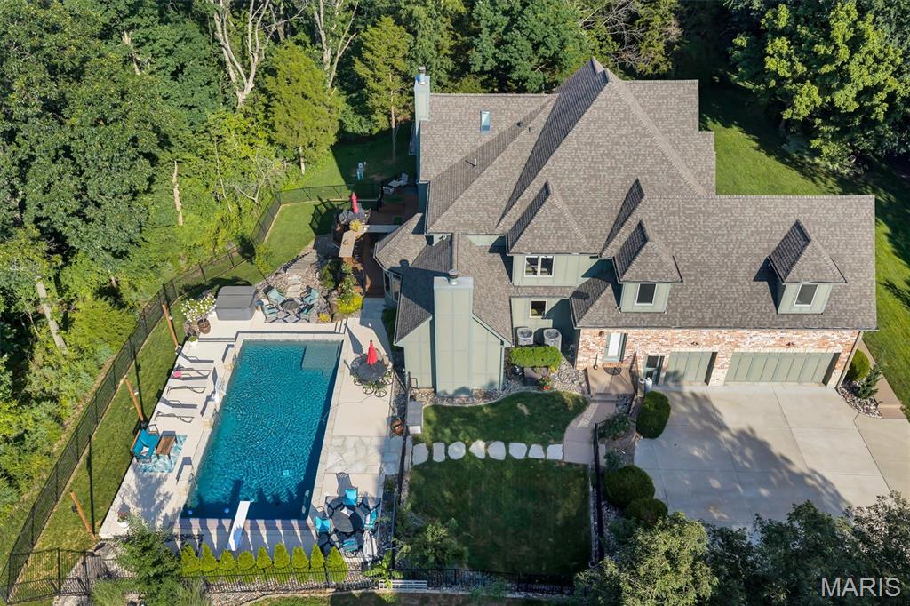 3760 Bear Tooth Lane