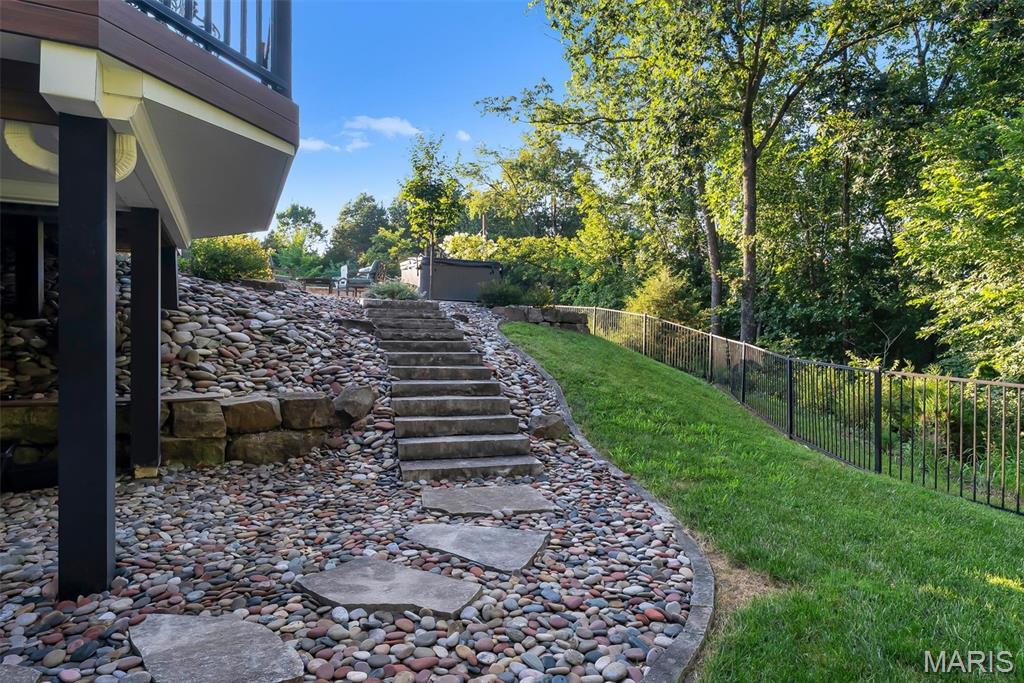 3760 Bear Tooth Lane