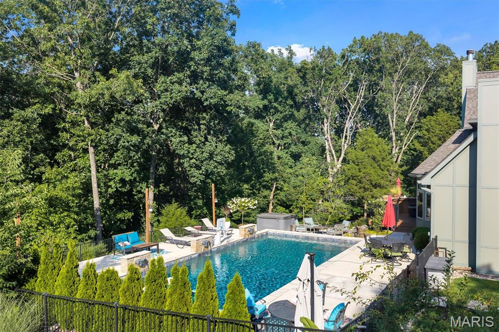 3760 Bear Tooth Lane