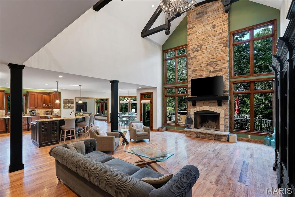 3760 Bear Tooth Lane
