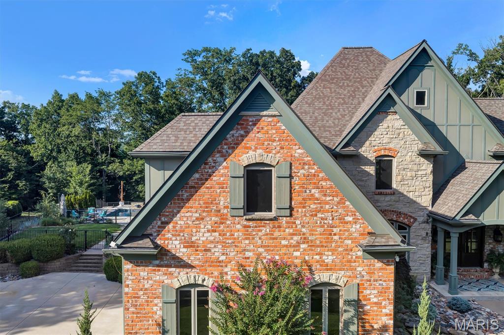 3760 Bear Tooth Lane