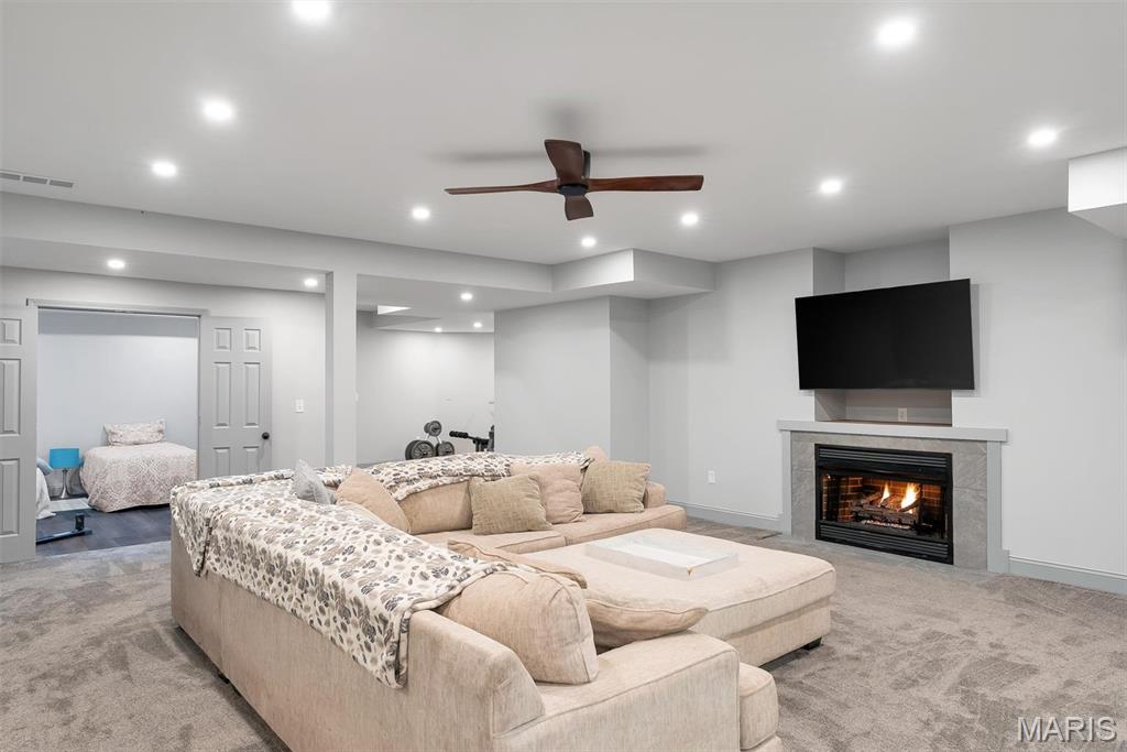 3760 Bear Tooth Lane