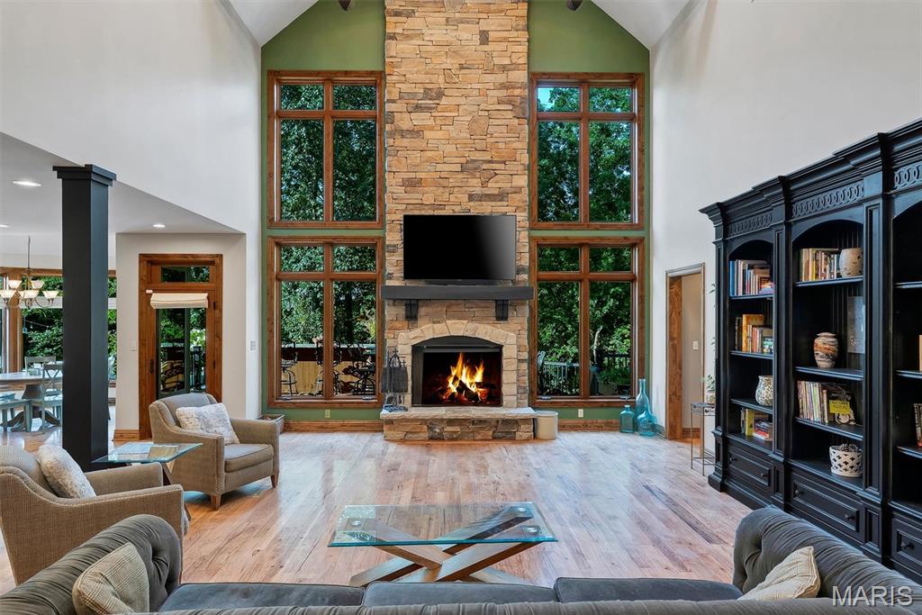 3760 Bear Tooth Lane