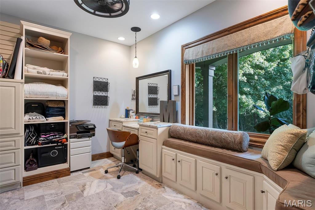 3760 Bear Tooth Lane