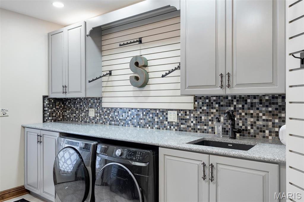 3760 Bear Tooth Lane
