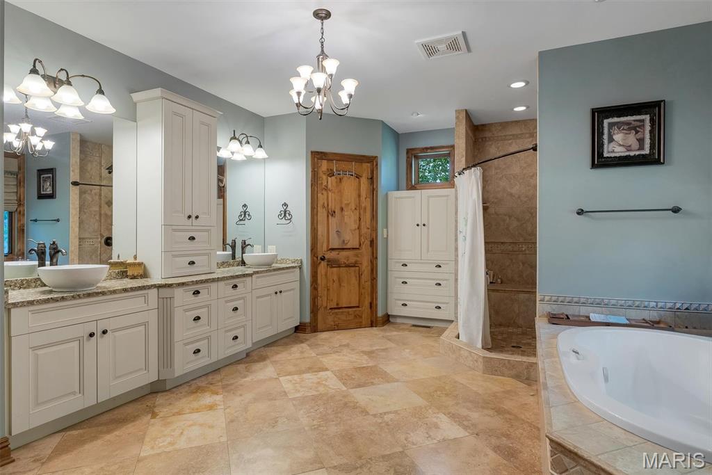 3760 Bear Tooth Lane