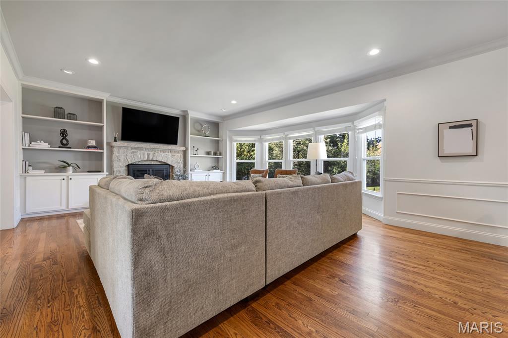 15525 Windsor Ridge Court