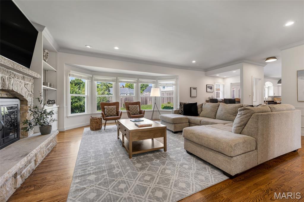 15525 Windsor Ridge Court
