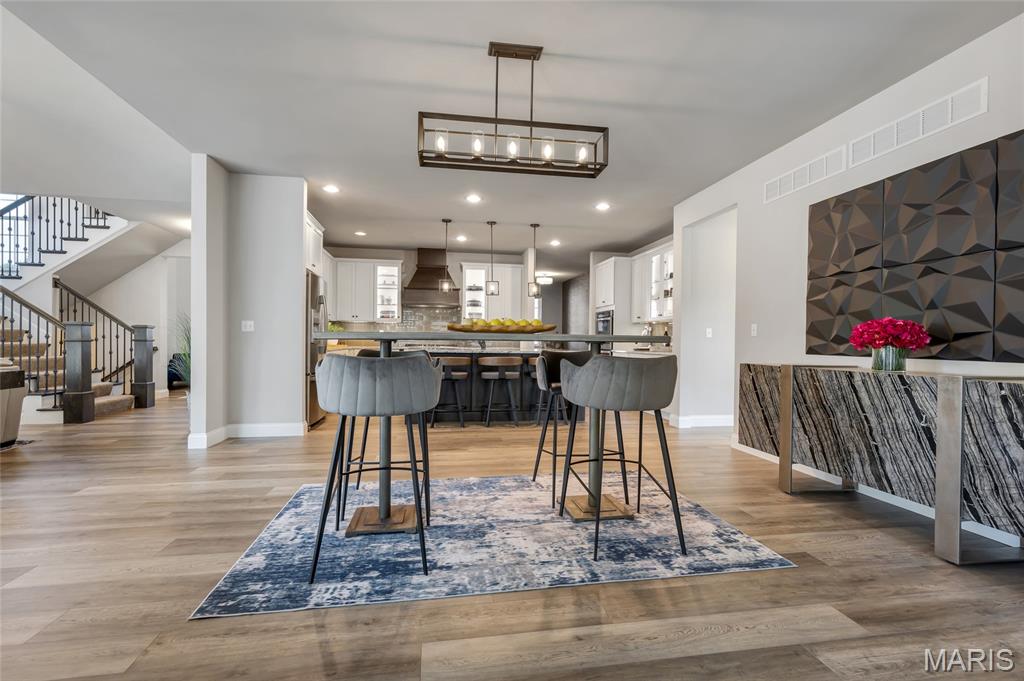 961 Chapelwood Court