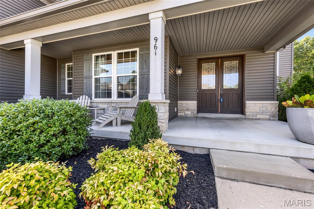 961 Chapelwood Court