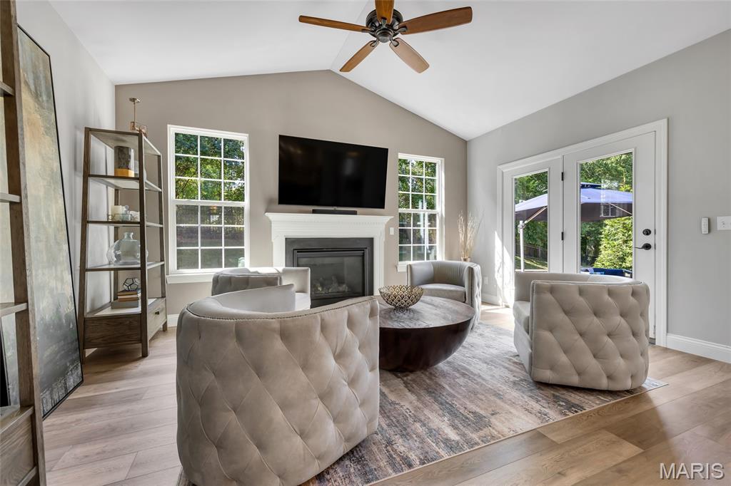 961 Chapelwood Court