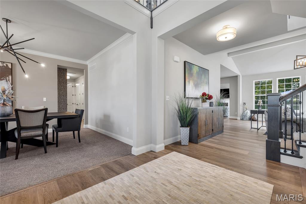 961 Chapelwood Court