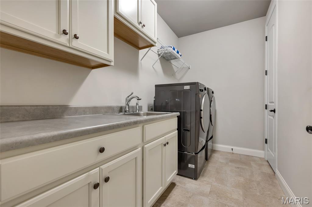 961 Chapelwood Court