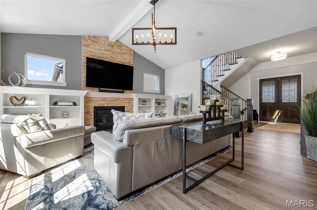 961 Chapelwood Court
