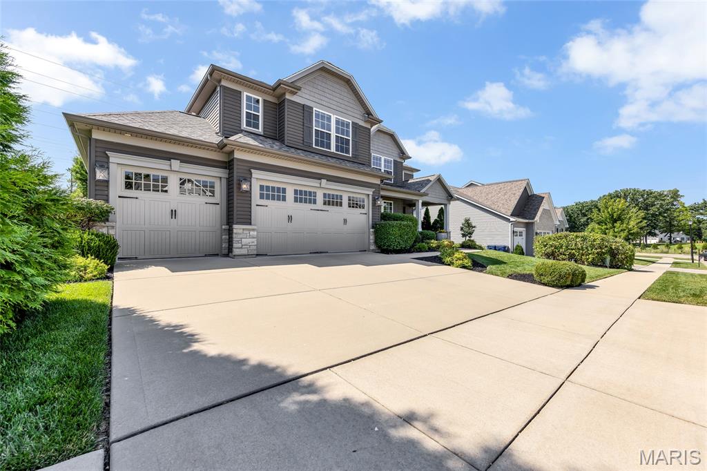 961 Chapelwood Court