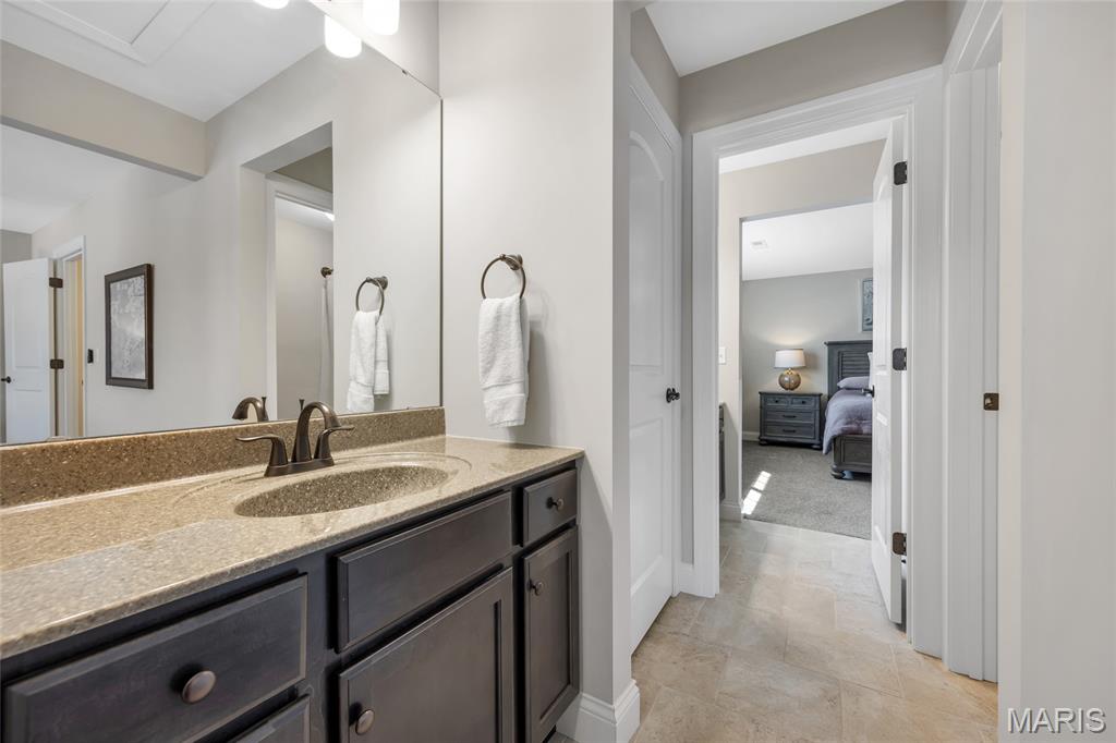 961 Chapelwood Court