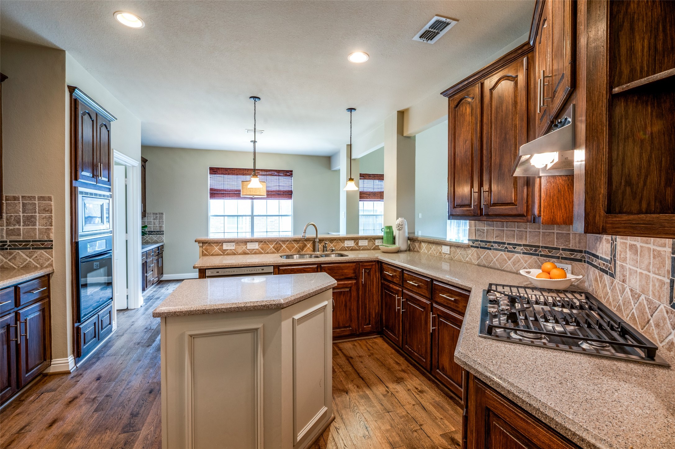 1005 Glendale Court