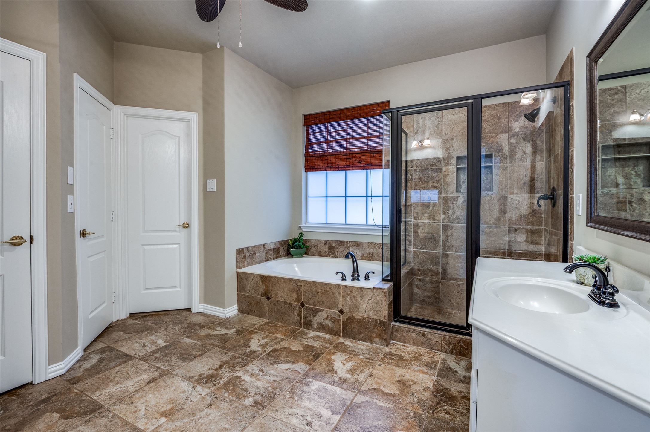 1005 Glendale Court
