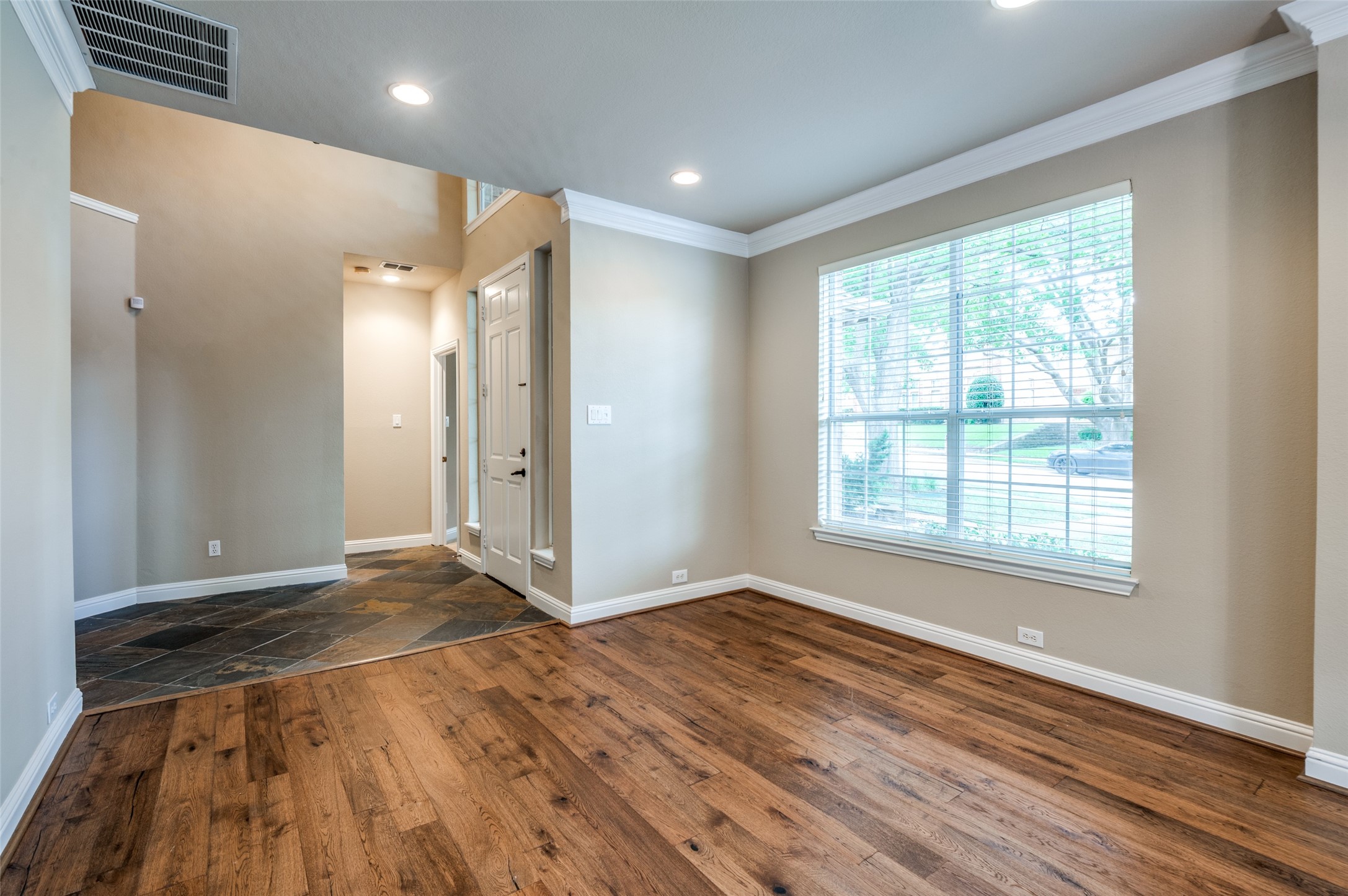 1005 Glendale Court