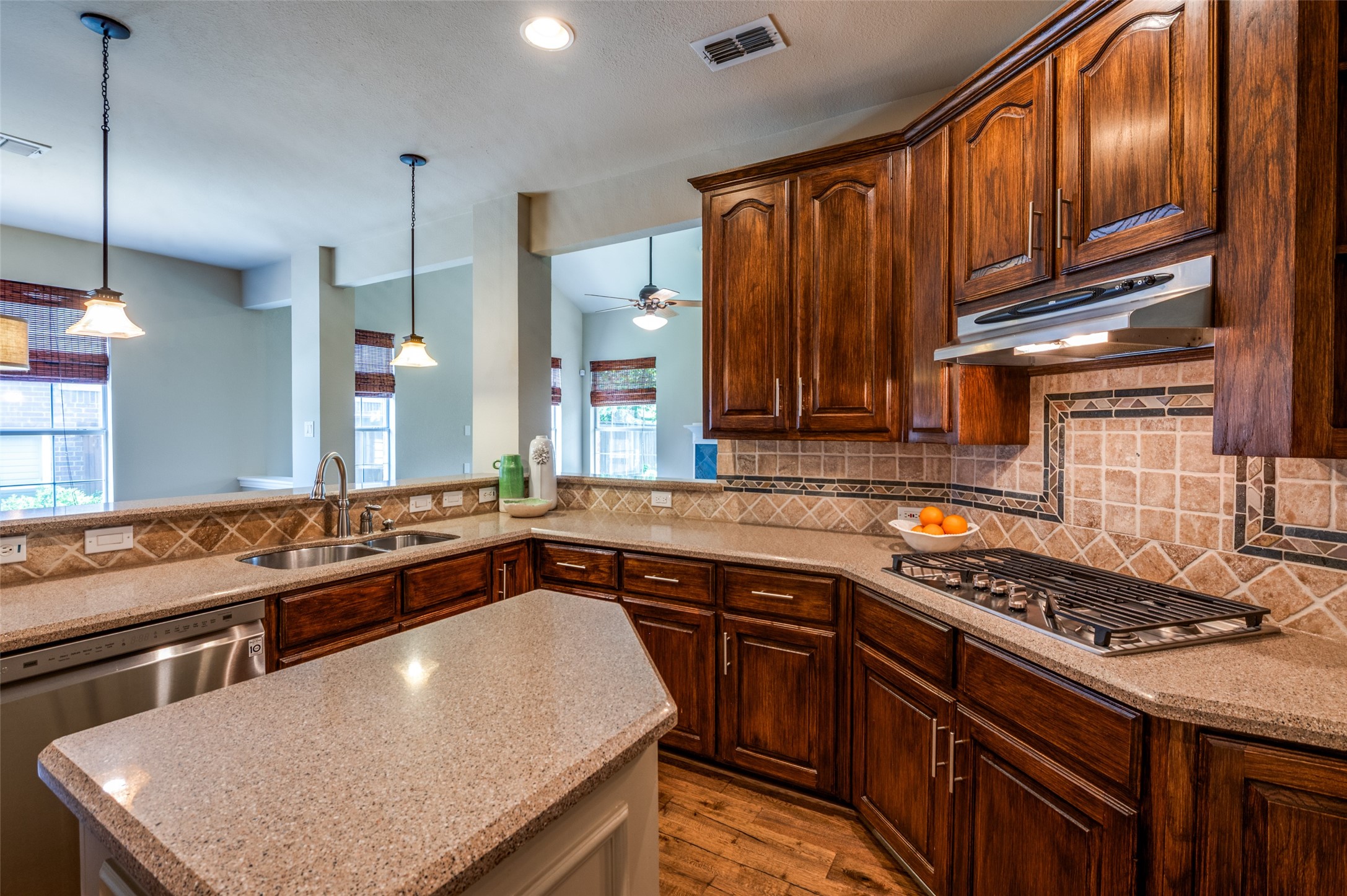 1005 Glendale Court