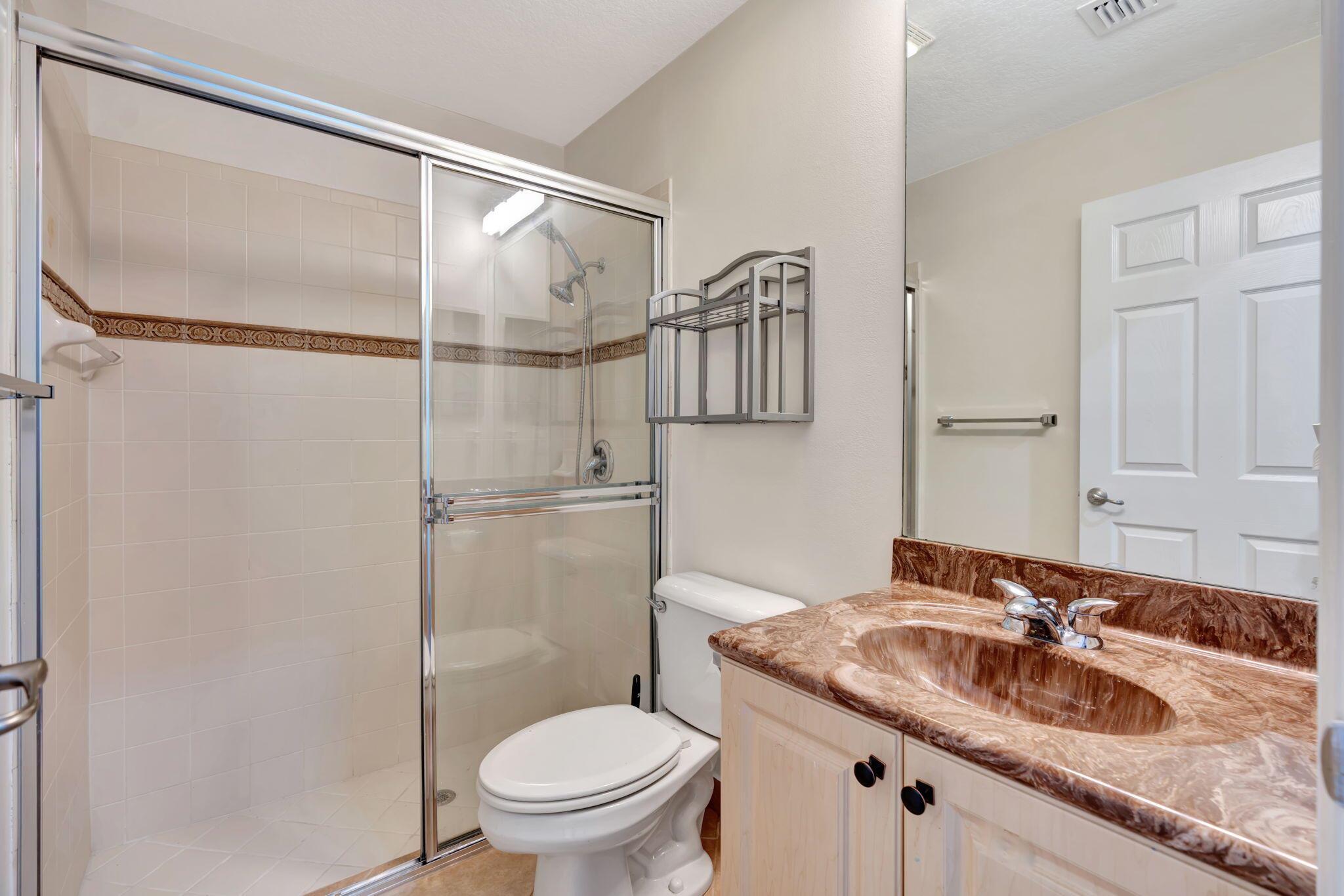 2562 Gardens Parkway