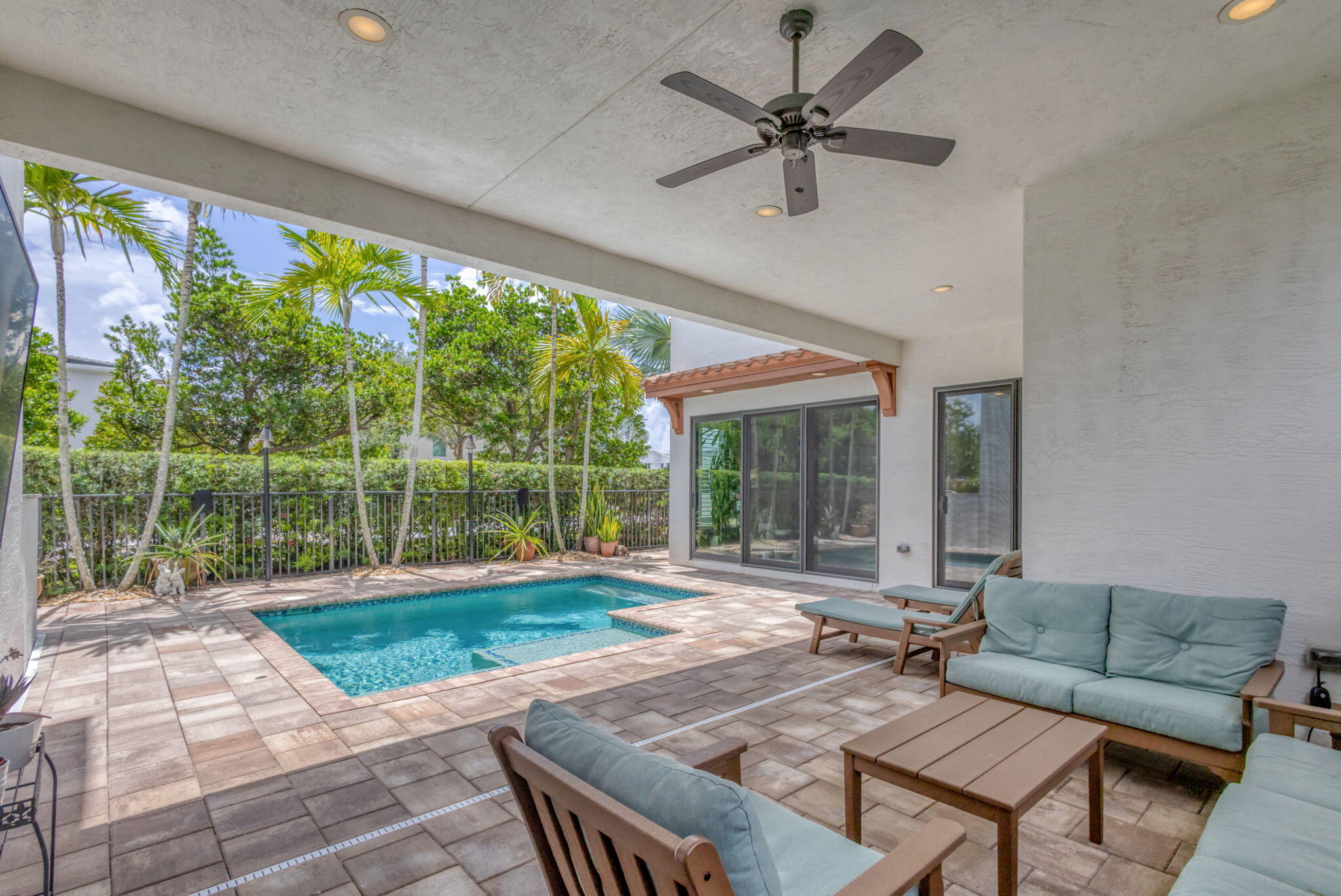 5041 Grandiflora Road