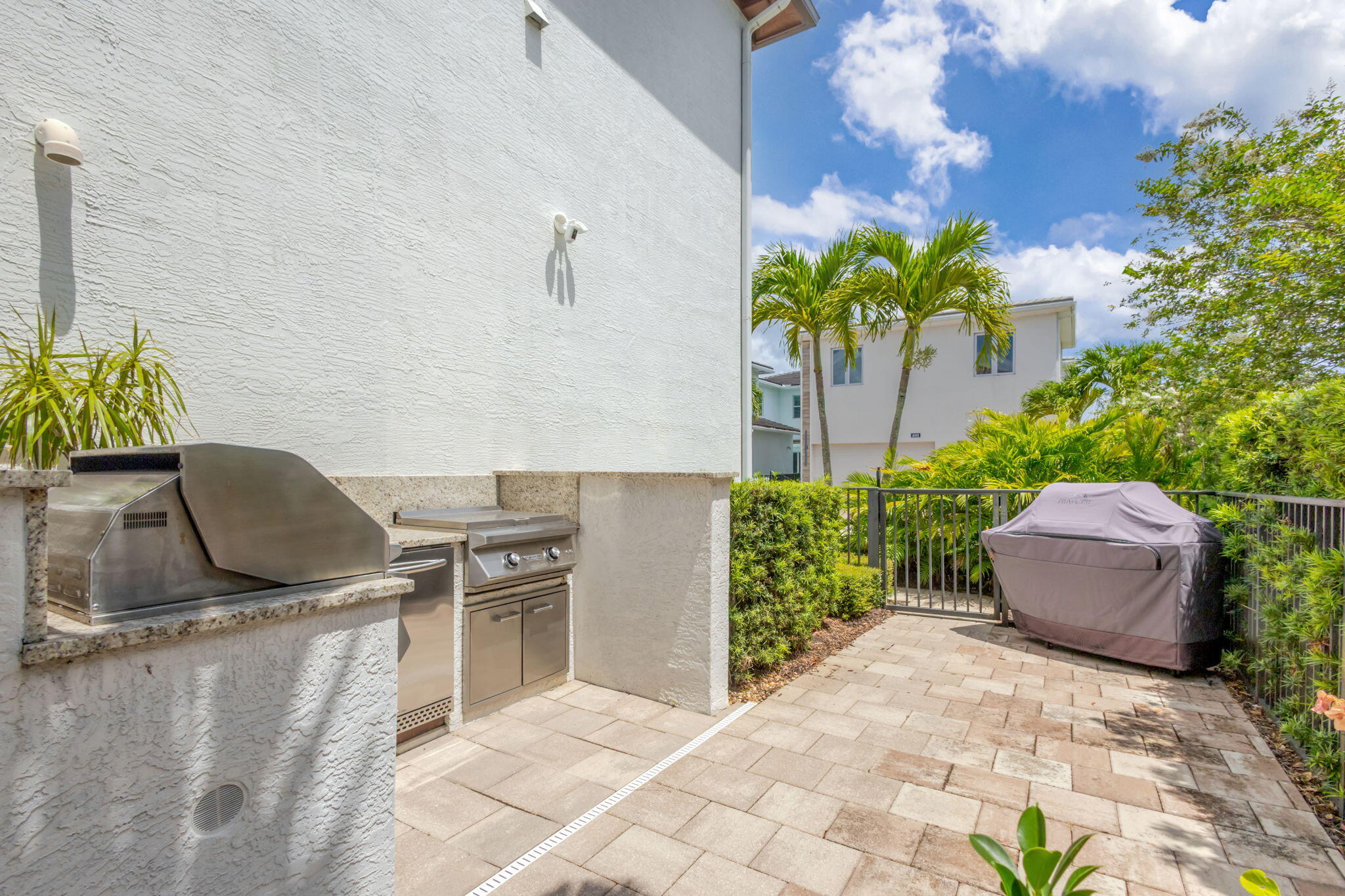 5041 Grandiflora Road