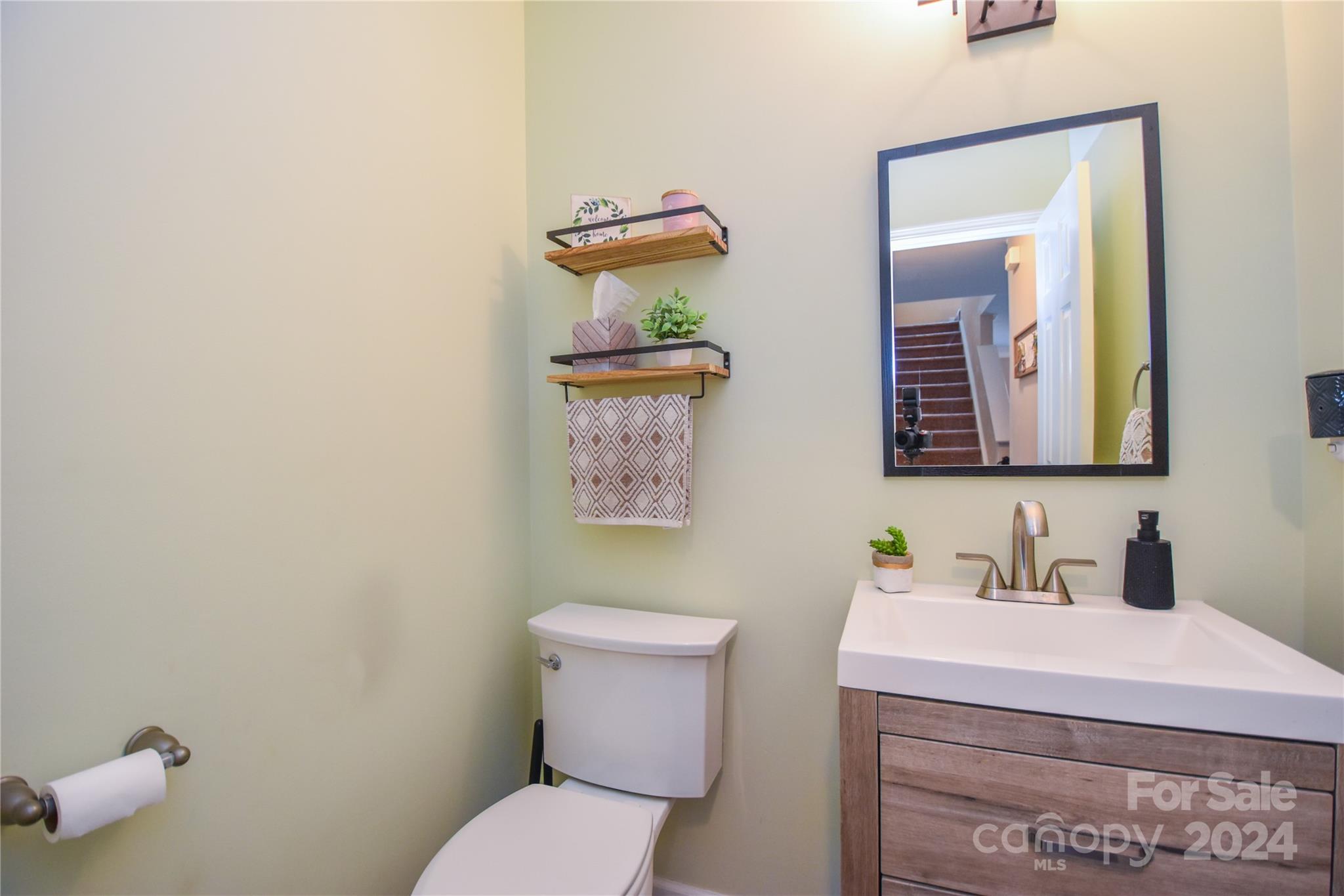 2004 Oakbriar Circle