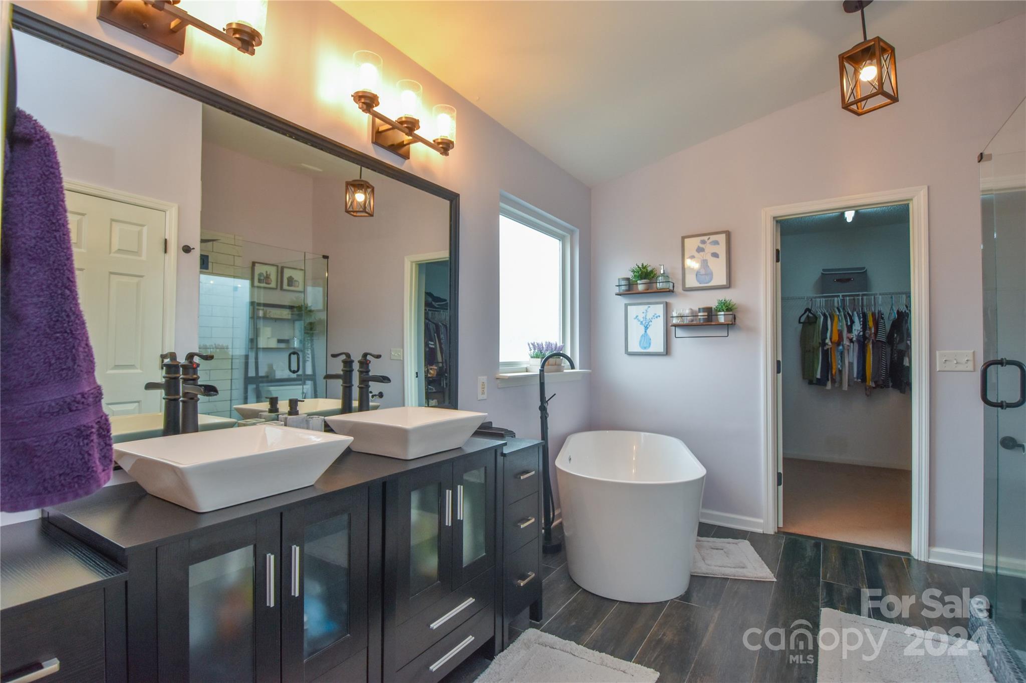 2004 Oakbriar Circle