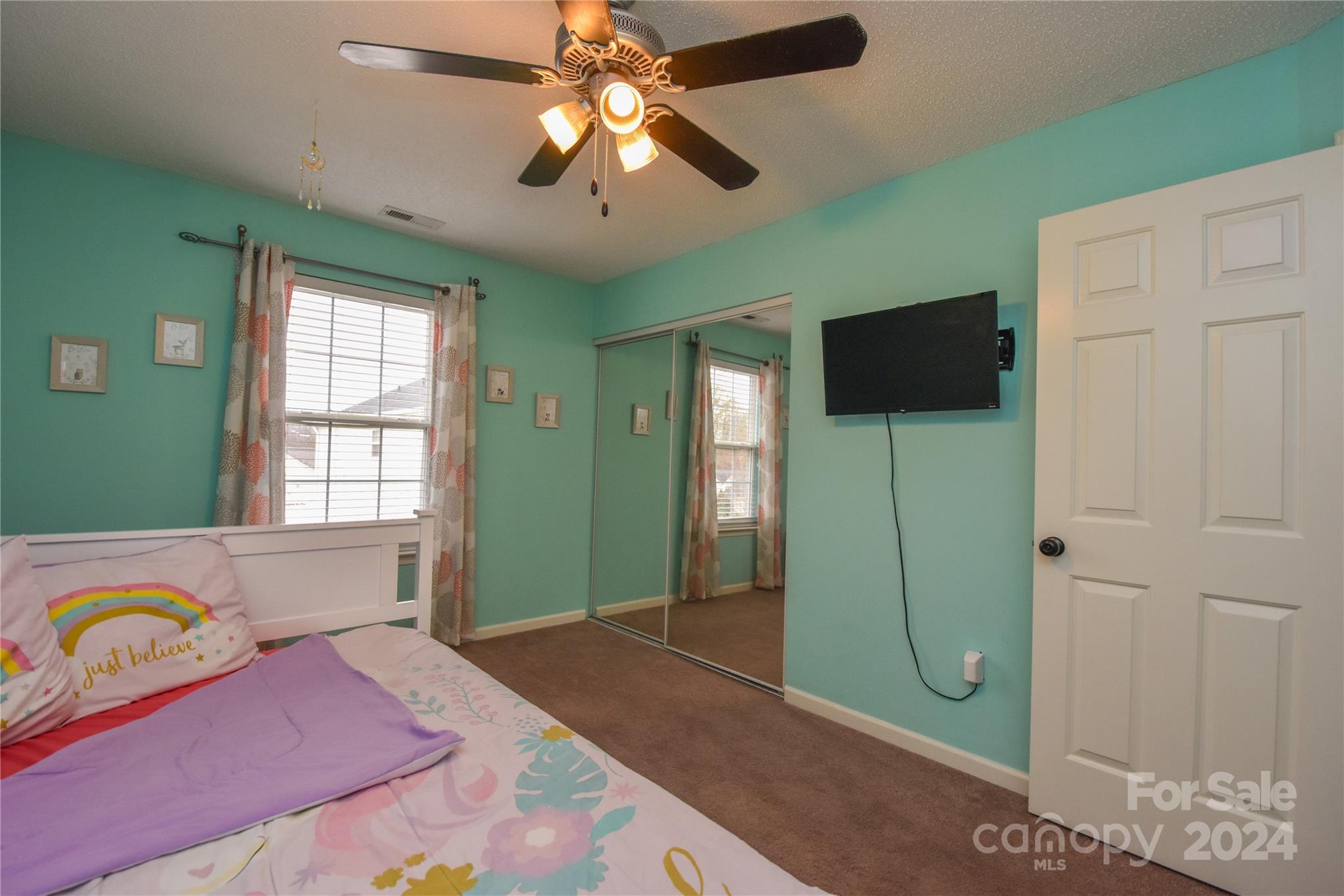 2004 Oakbriar Circle