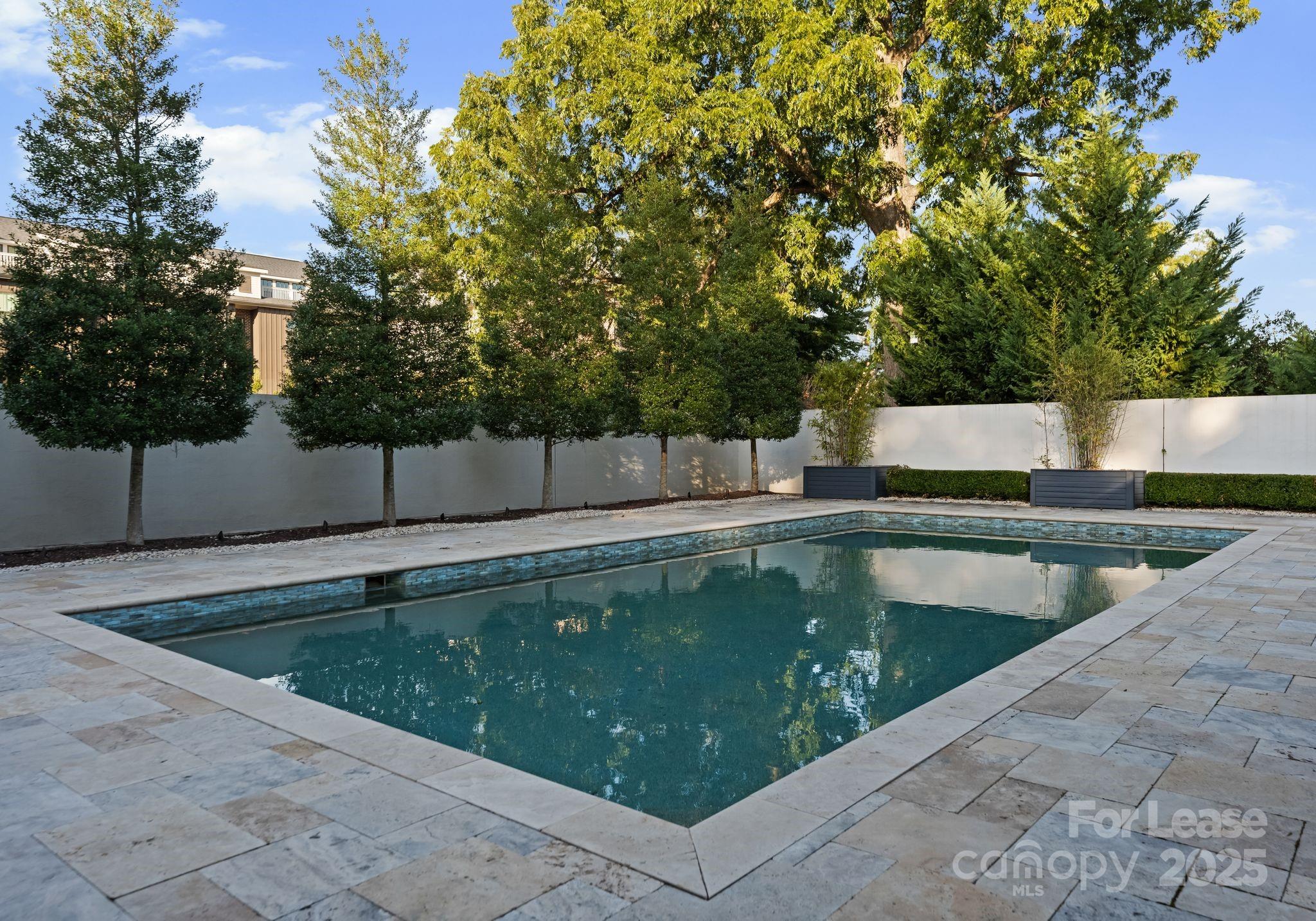 3125 Pinehurst Place