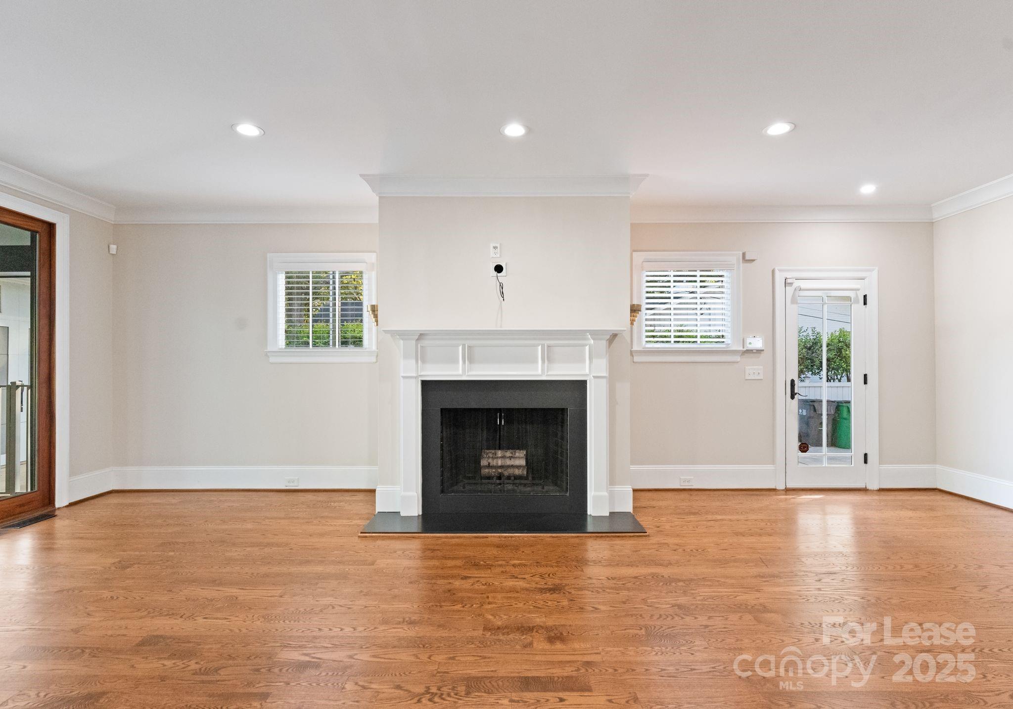 3125 Pinehurst Place