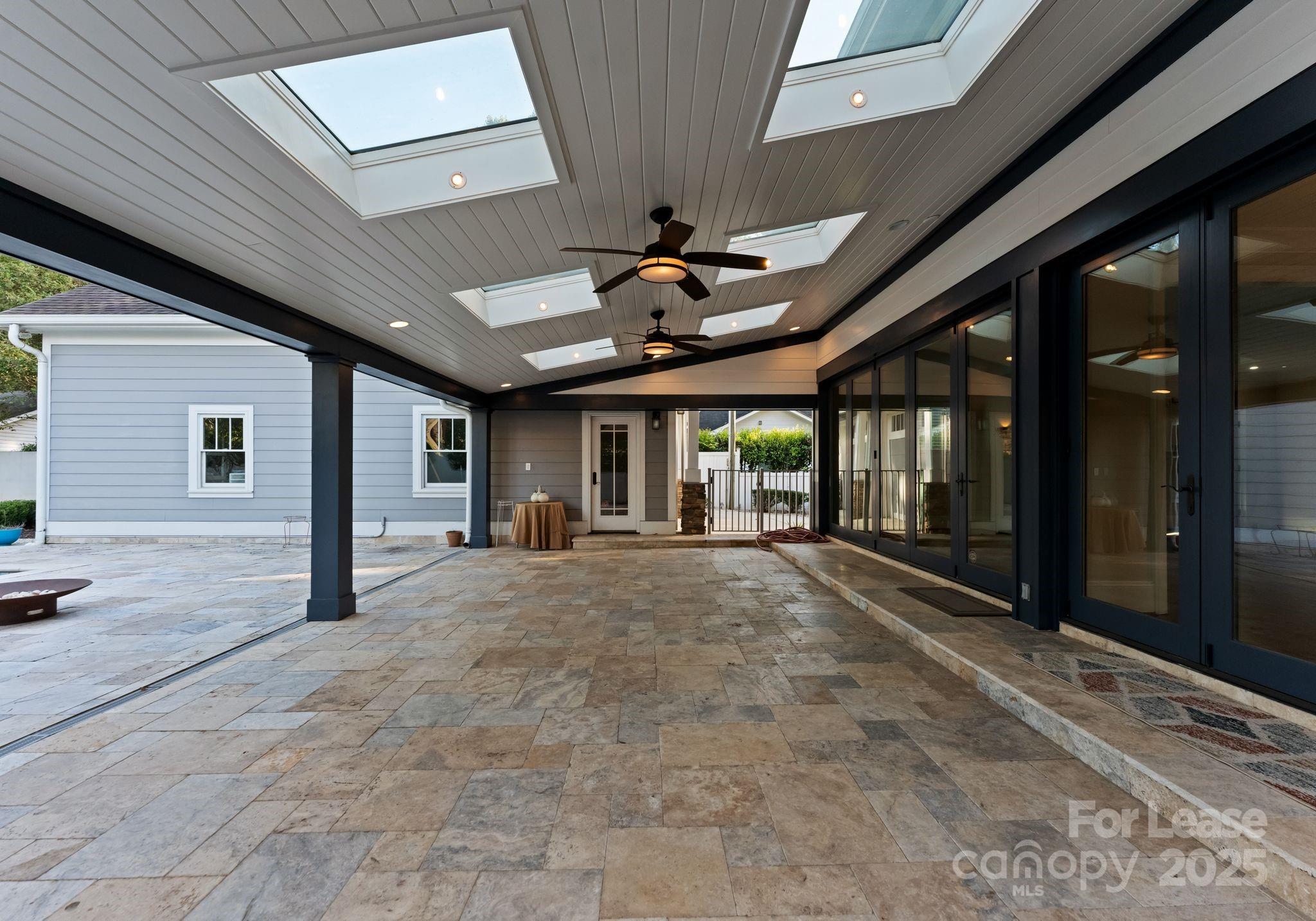 3125 Pinehurst Place