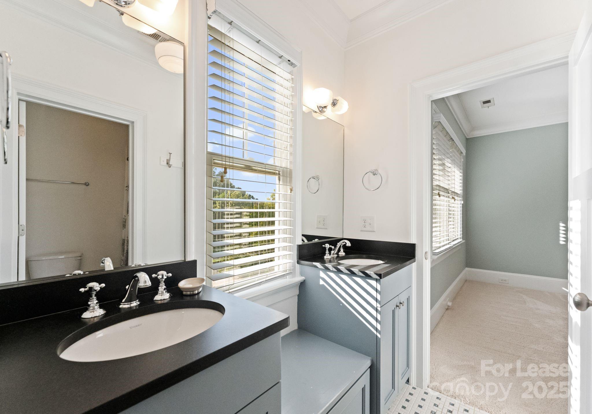 3125 Pinehurst Place