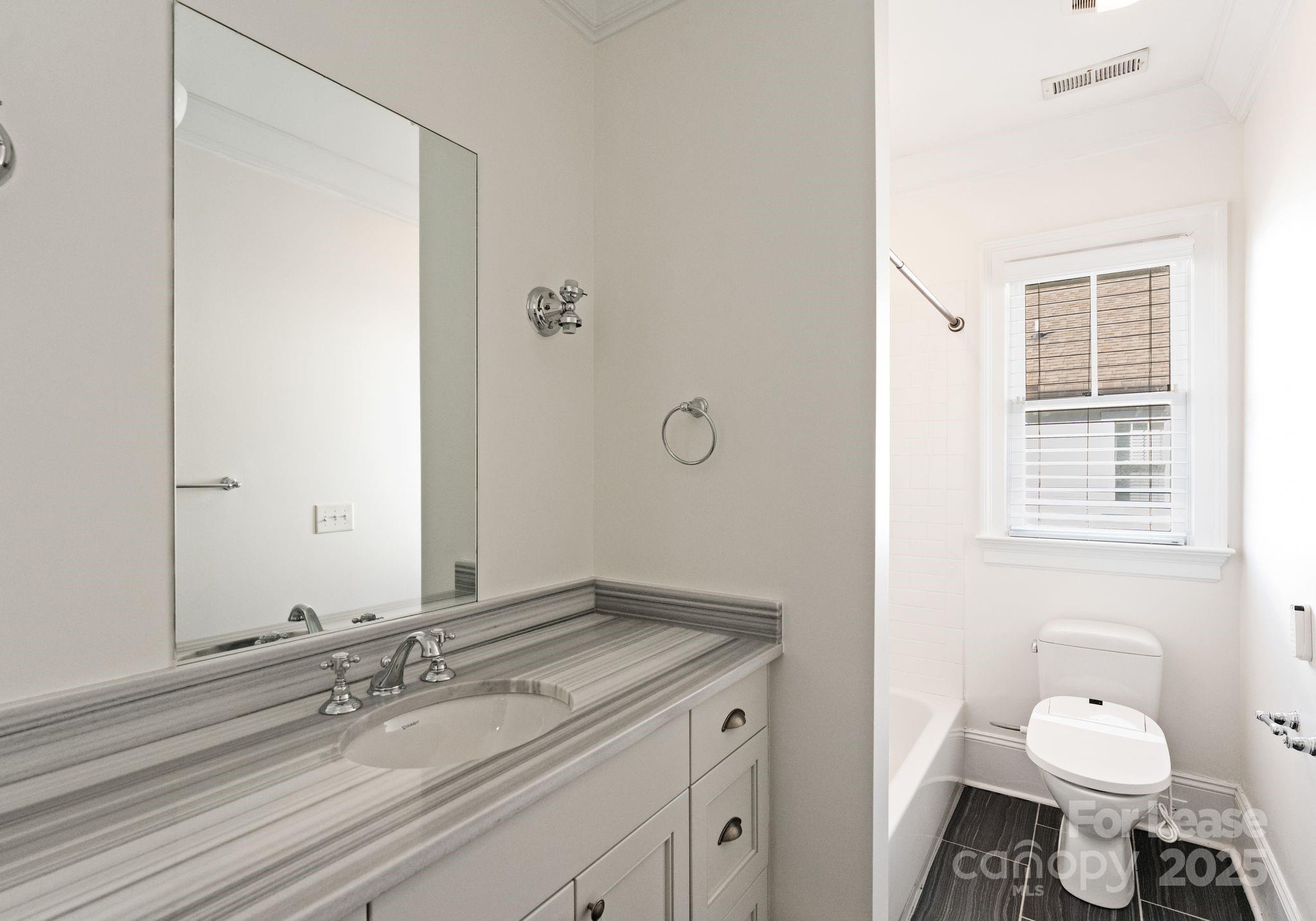 3125 Pinehurst Place