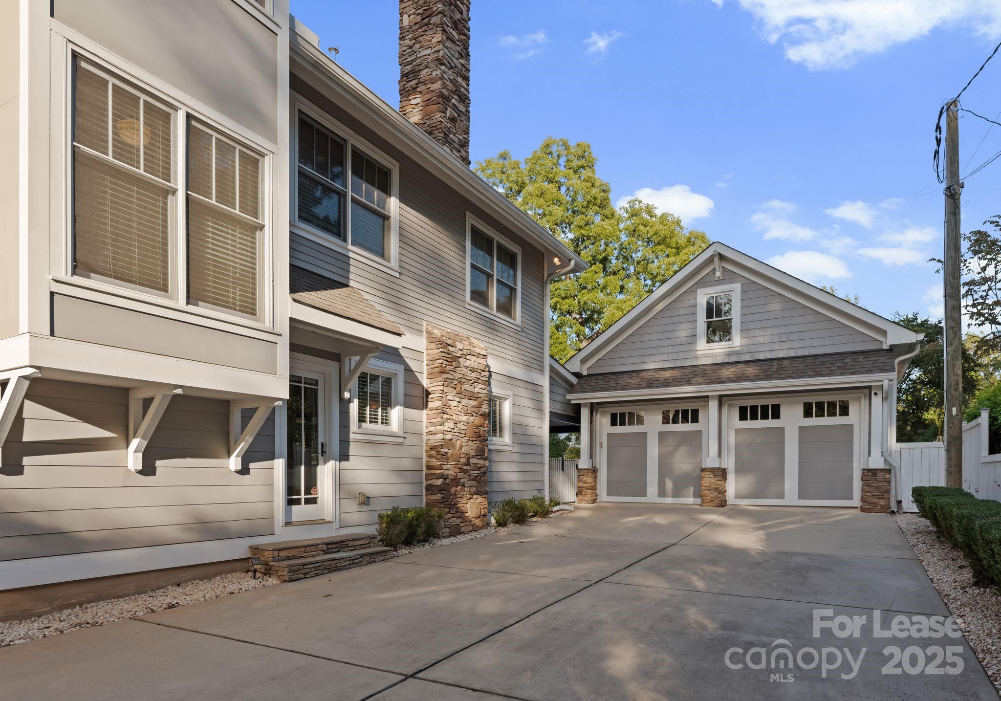 3125 Pinehurst Place